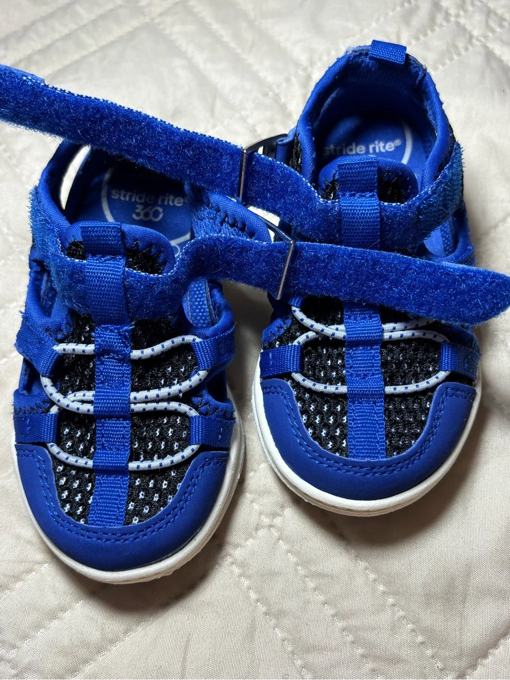 Stride Rite 360 5M Blue and Black Sneaker Sandals